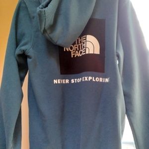 NWT The North Face men's small hoodie